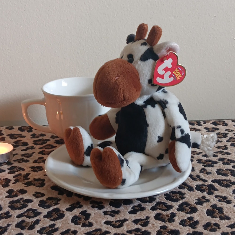 Beanie Babies Tipsy The Cow